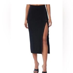 NWOT Lita by Ciara black Ribbed Skirt size Large